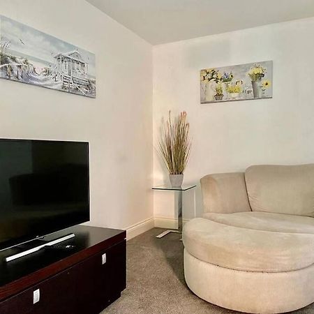 No12-Luxe Living Guest Apartment- 1 Bed-Garden-Private Parking-Wifi-Beach-City Swansea Eksteriør billede